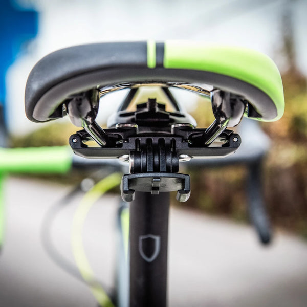 Mounts directly to saddle stays